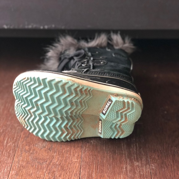 VGUC Sorel snow boots sz 4 kids - Picture 2 of 2